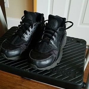 Nike Huarache size 8 women sneakers.